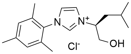 1-(2,4,6-三甲基苯基)-3-[(2S)-4-甲基-1-戊醇]咪唑鎓氯化物
